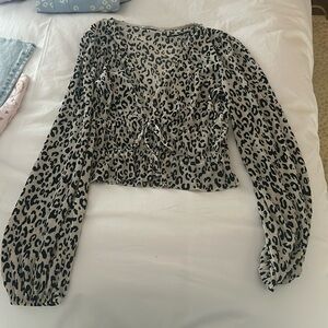 Black and off white cheetah top